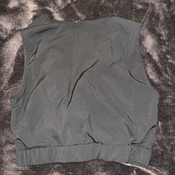 Top - Picture 2 of 2